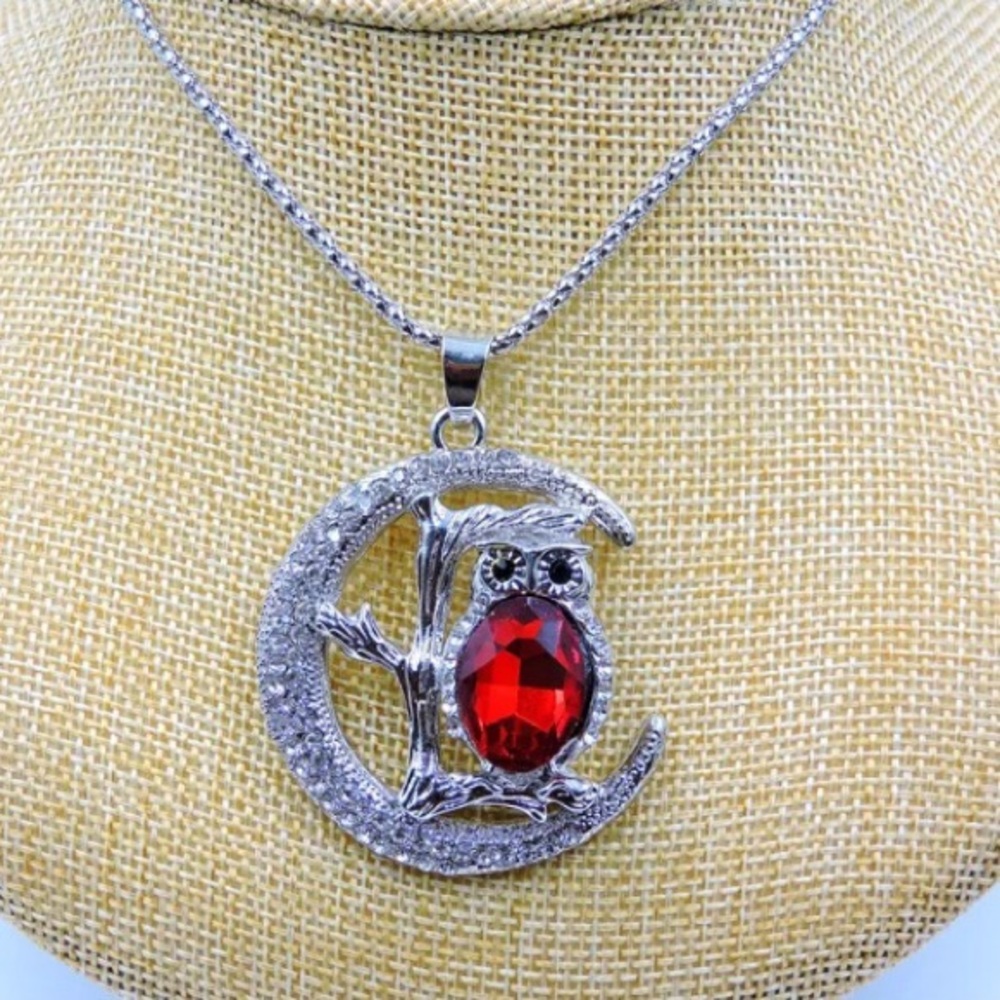 NWT Silver & Red Owl on a Branch